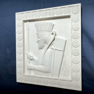 Soldat Achmenid Bas-Relief en Marbre artificiel 27x30 – Image 3