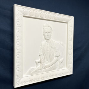 Bas relief de Shahbanou Farah Pahlavi en Marbre 40x40 - Image 3