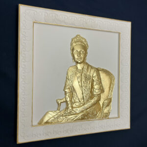 Bas relief de Shahbanou Farah Pahlavi en Marbre 40x40 - Image 1