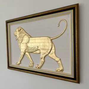 Lion du Palais de Darius Sclupté en Marbre Doré 70x52 - Image 3
