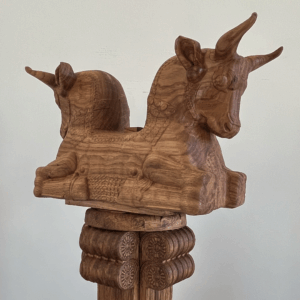 Colonne Persane Sclupté en bois 50x30x15 – Image 1